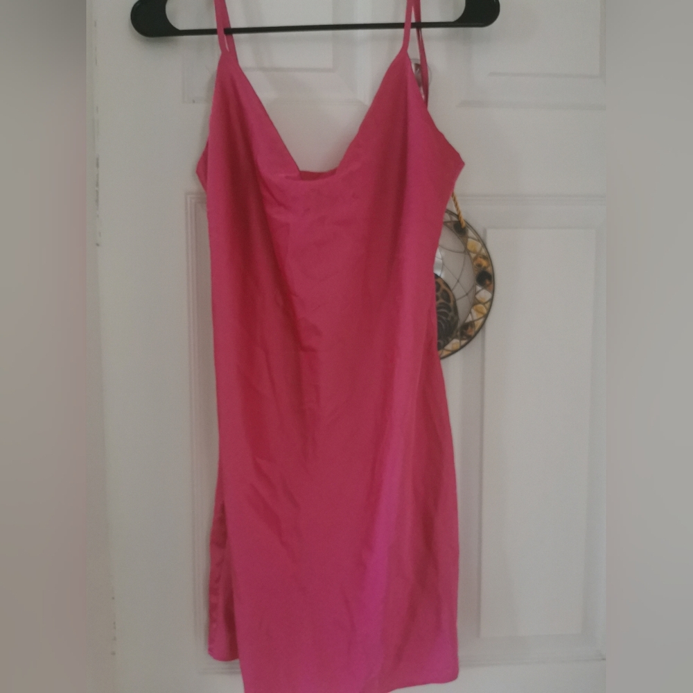 Sans Souci Fuchsia Dress. Medium